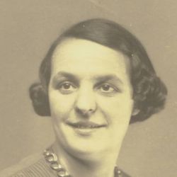 Nellie Naomi West